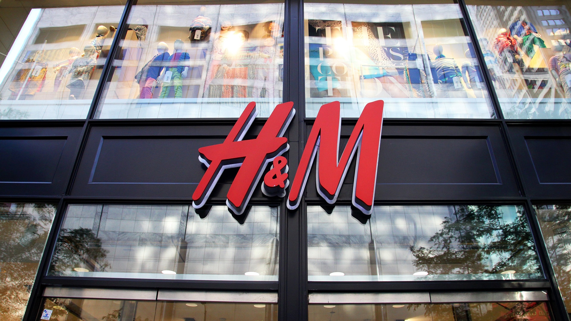 H&M – viel Gegenwind für eine Männerbluse