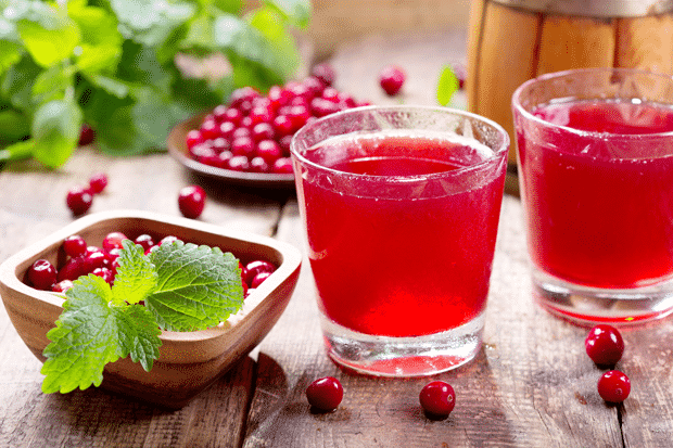 Not only delicious in summer: various juice spritzers